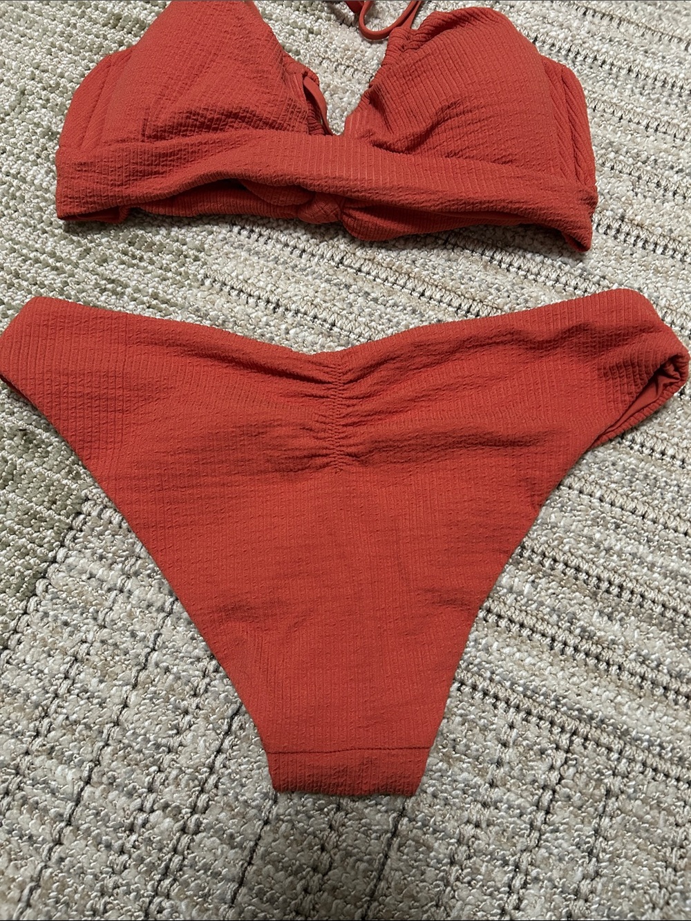 BECCA Rust Textured Halter Bikini Set, Medium/D - Picture 2 of 6